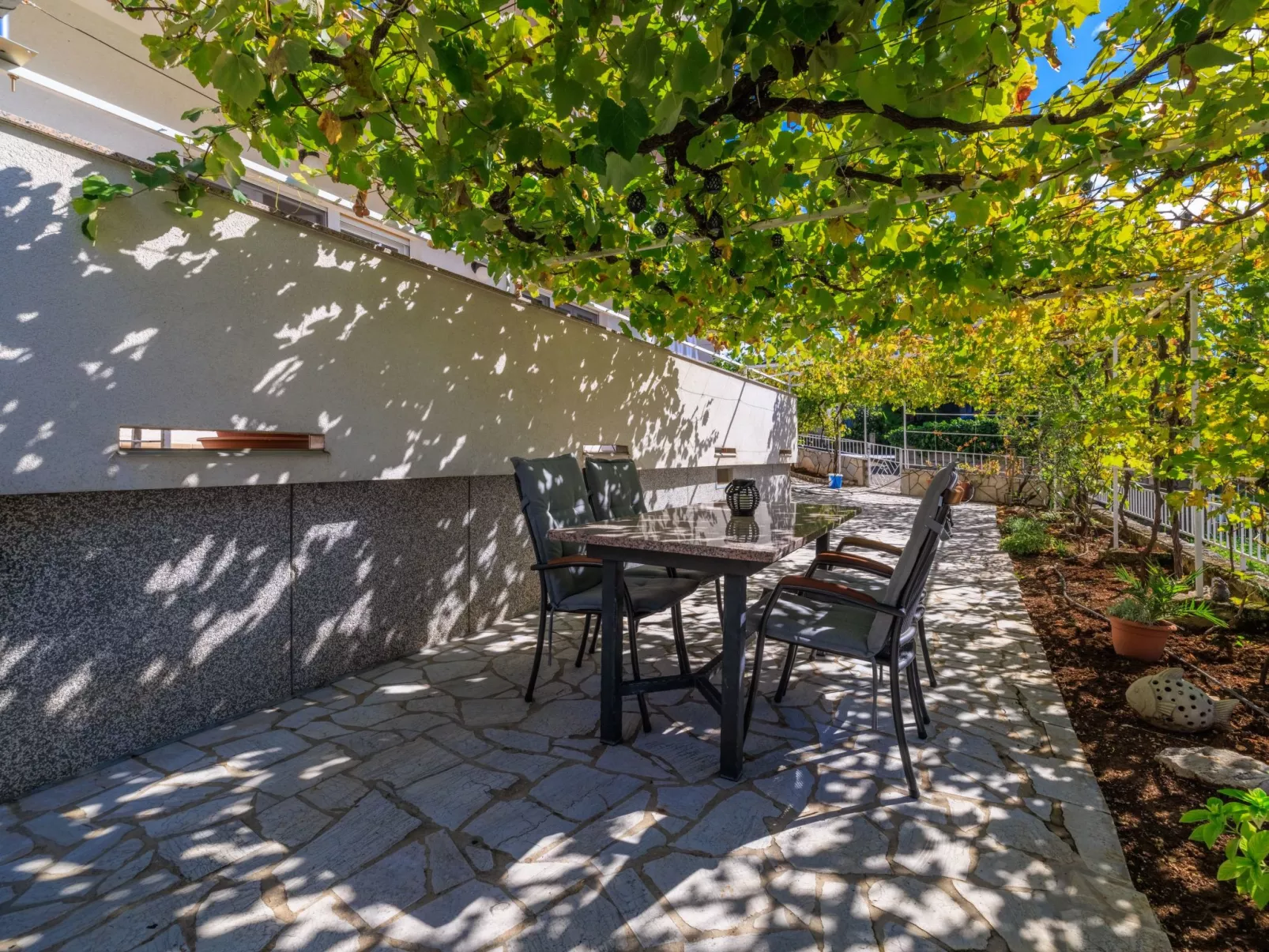 Wohnung mit Panoramablick aufs Meer - Image-tags.info