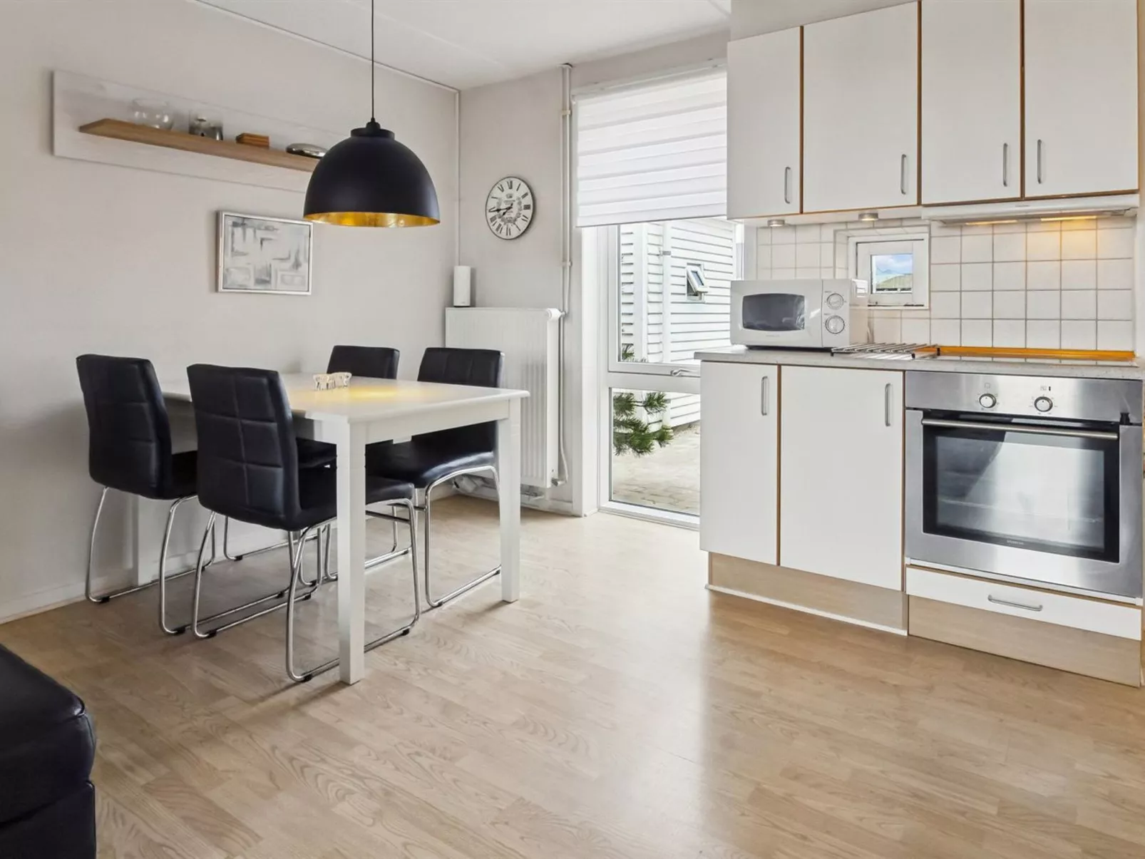 "Aappo" - 2.3km from the sea - Inside