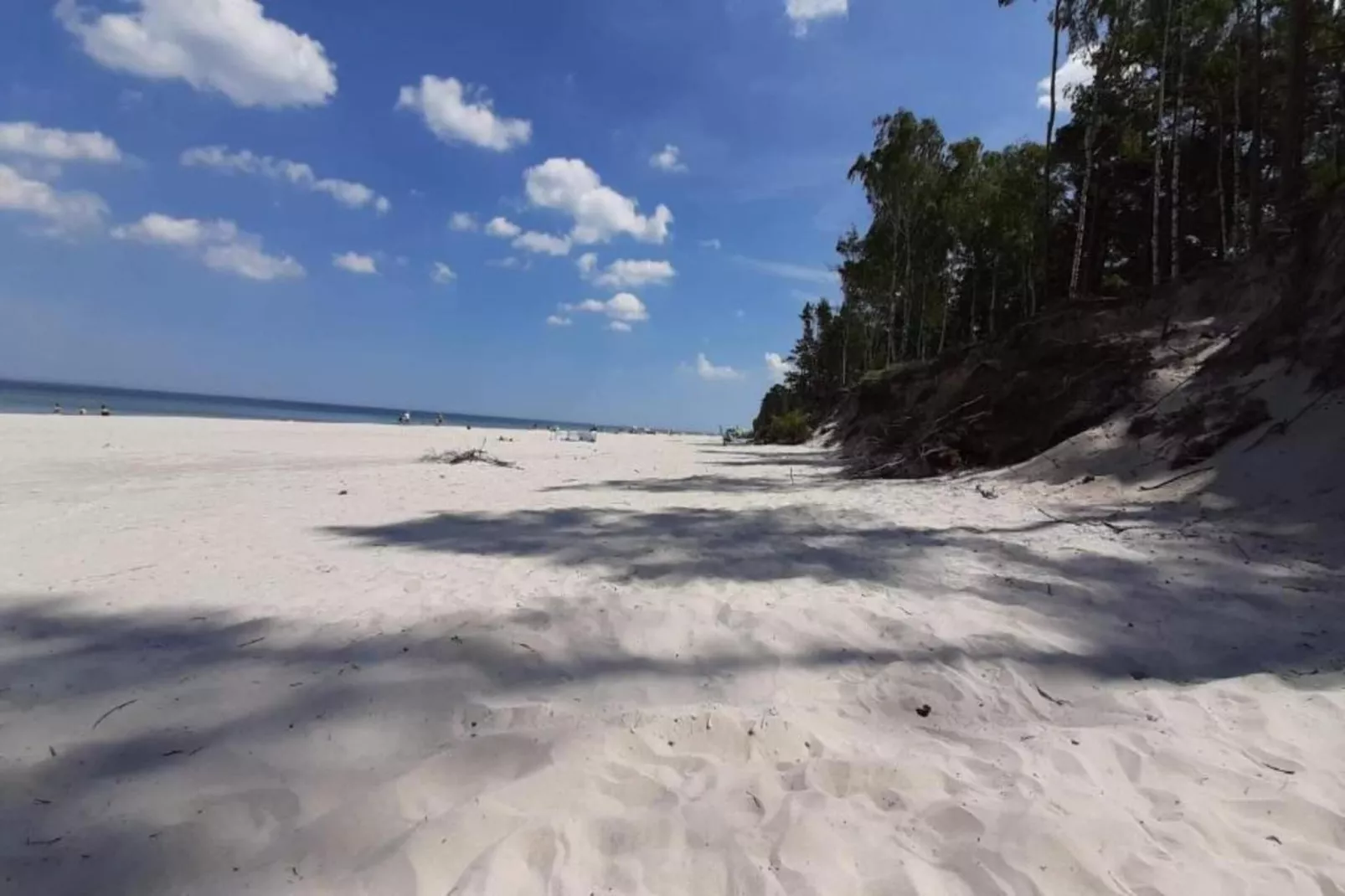 Domek wakacyjny z 2 sypialniami na piętrze w Kopalinie - Zones été à 5 km