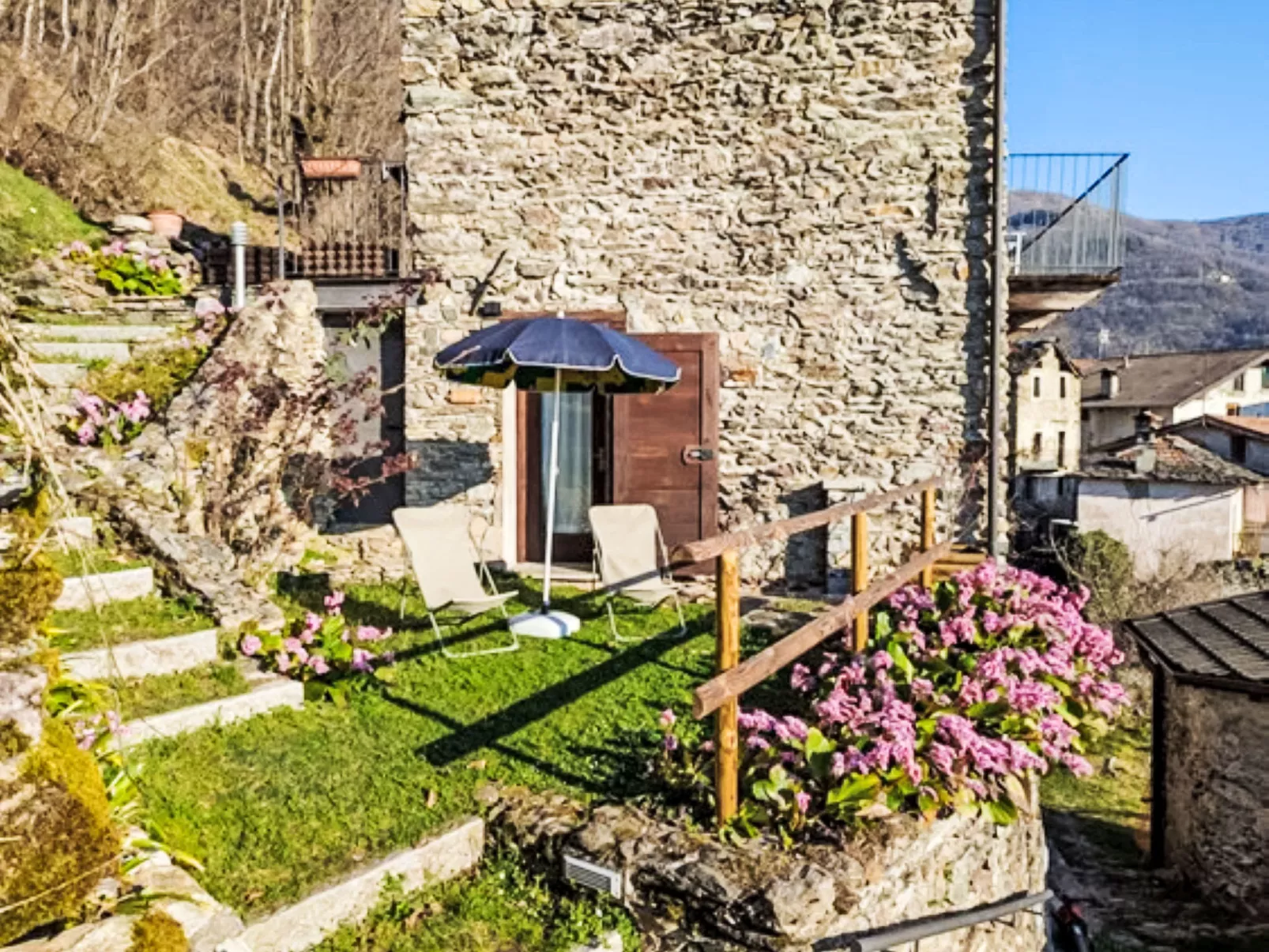 Il Nibbio - Draußen