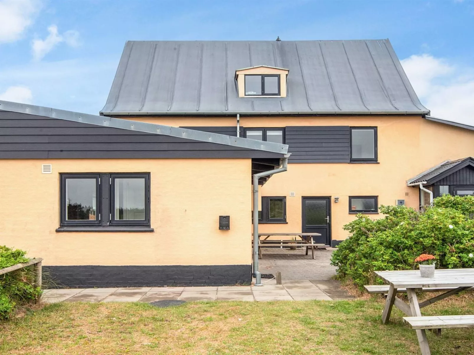 "Gunhilda" - 300m from the sea