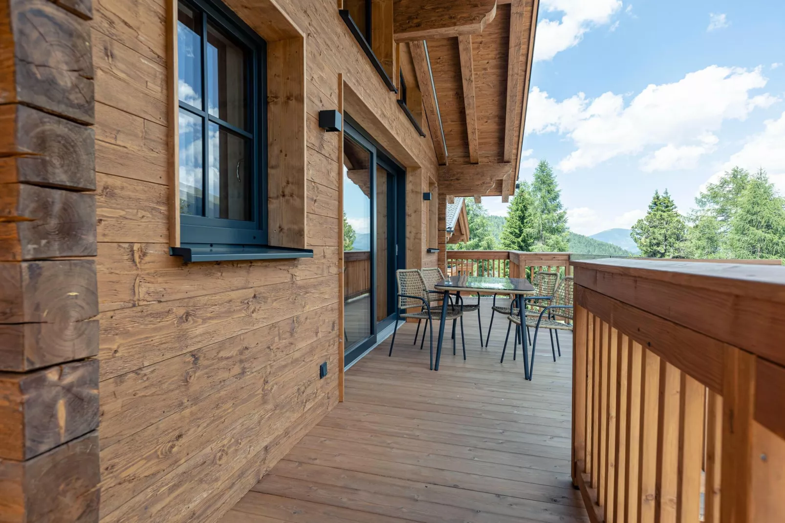 Turrach Lodges 2-Terrace balcony