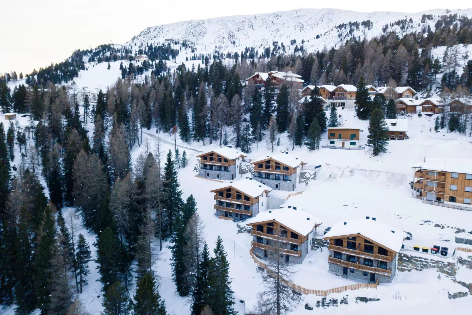 Turrach Lodges 3-Exterior winter