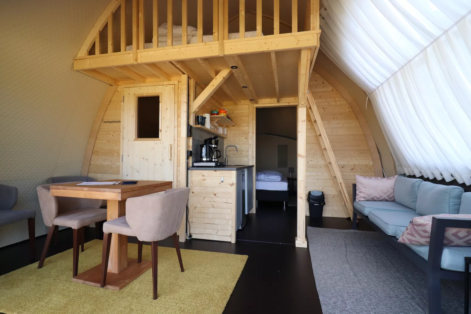 Tentlodge Partijs Wellness met sauna en prive-bad-2p