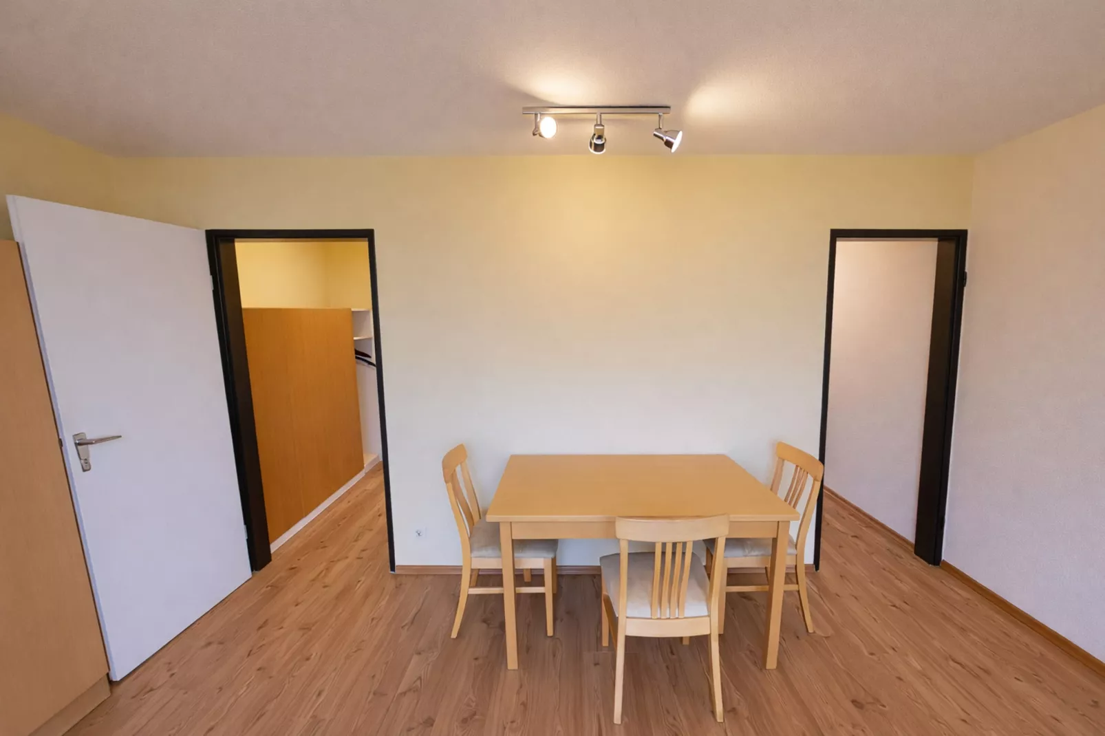 Typ A Basis - Studio Robert O175