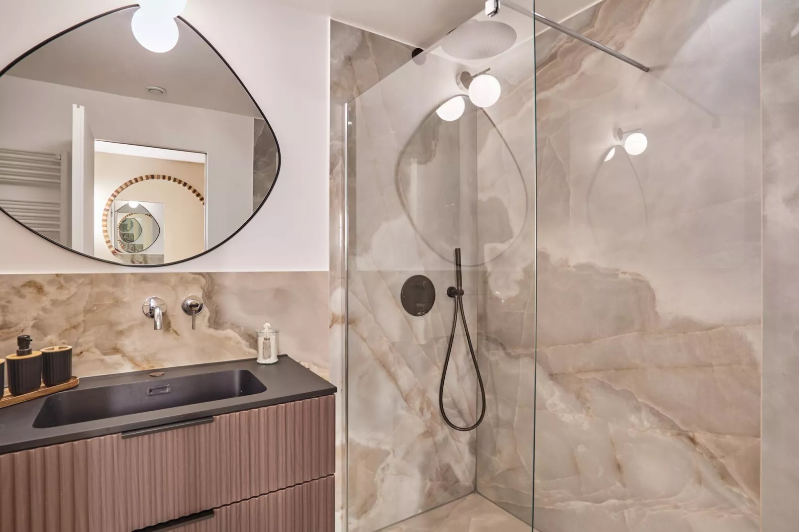 POINSOT  3 - Nicht zugeordnet