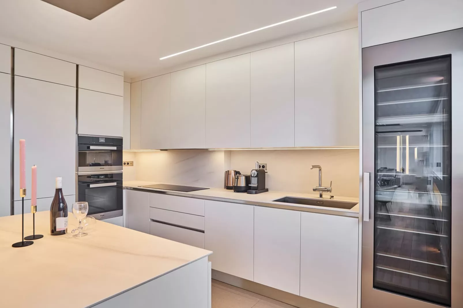 VICTOR HUGO - Untagged