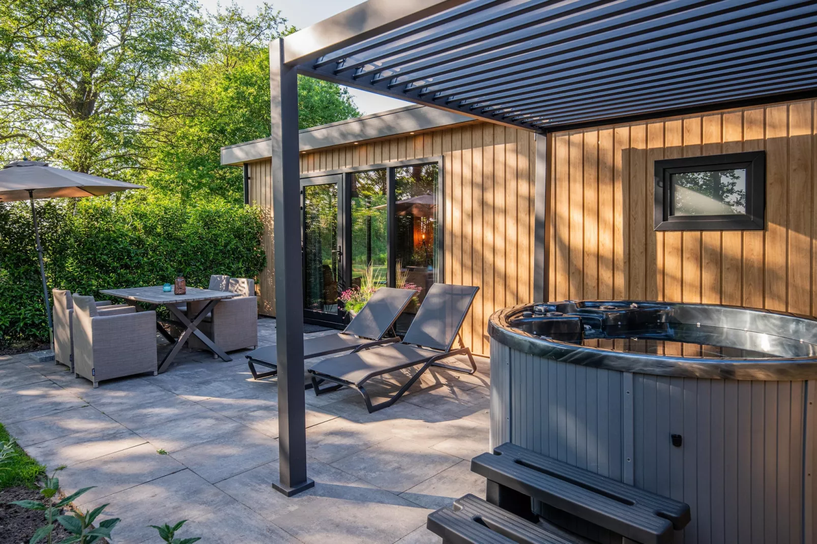 Wellnesslodge Scholekster 4p - Terrasse/Balkon