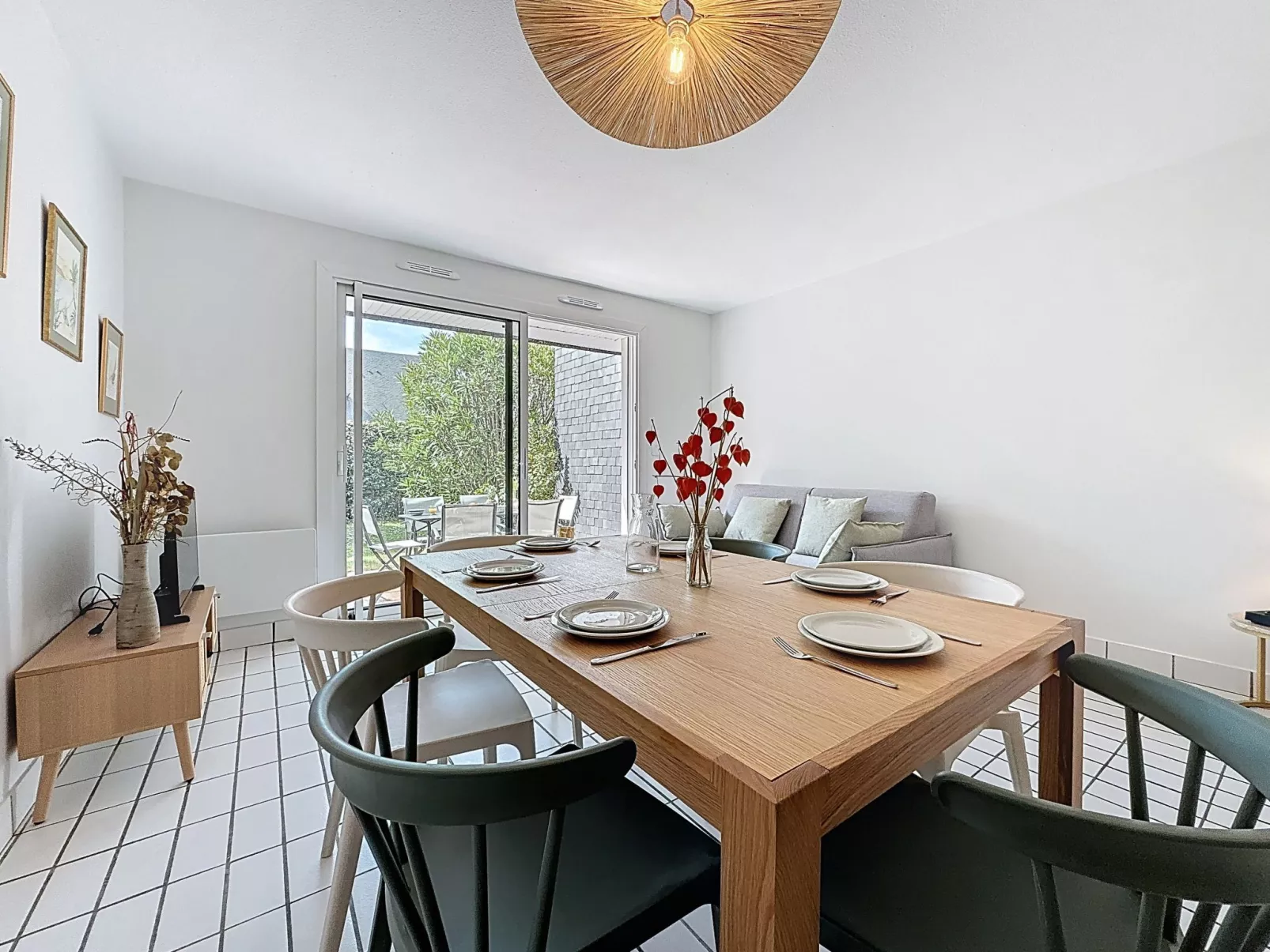 Village de Légenèse - Inside