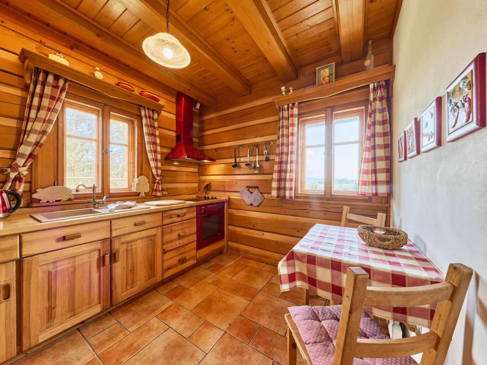 Timber Lodge with Sauna - Dedans