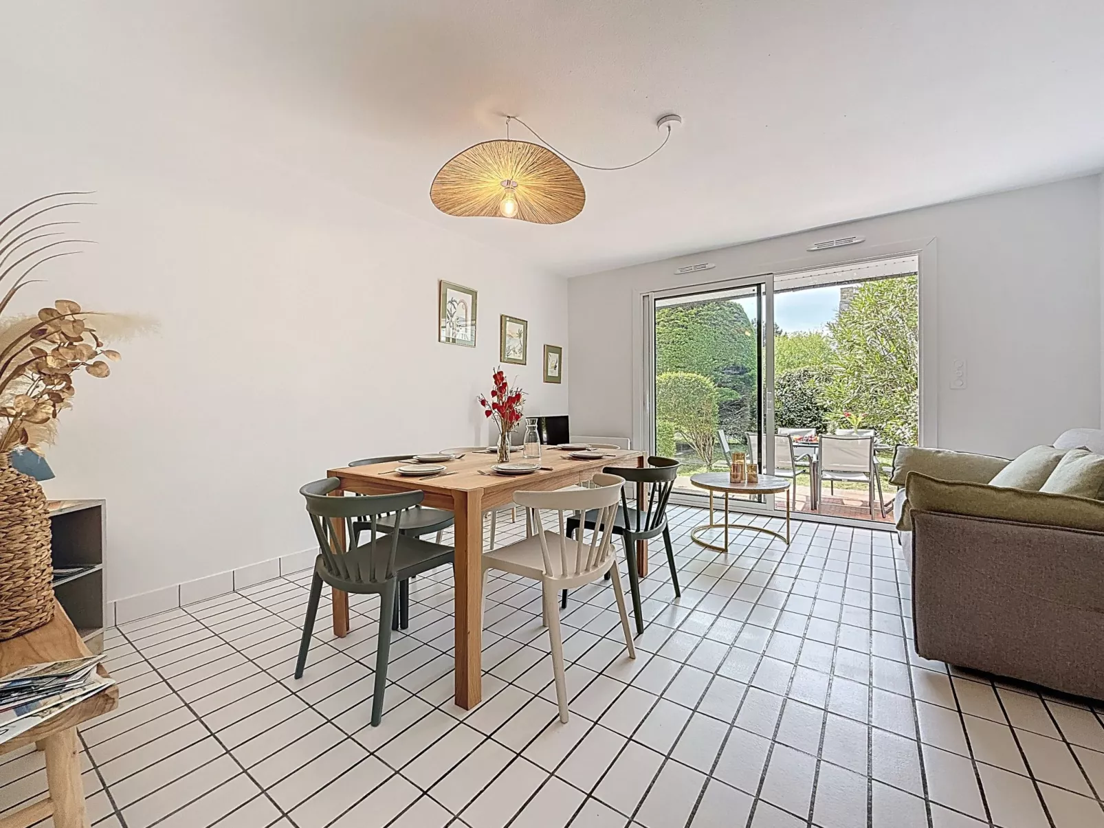 Village de Légenèse - Inside