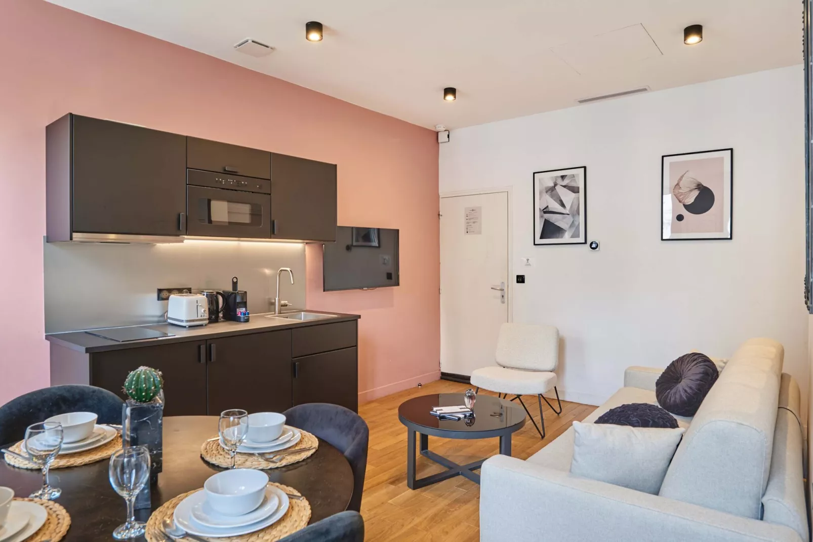 SEBASTOPOL PINK N 1 - Untagged