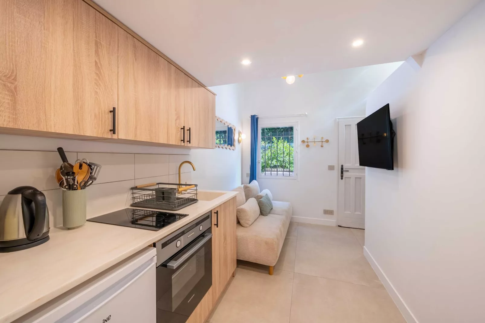 LN-57-FOCH-C1 - Untagged