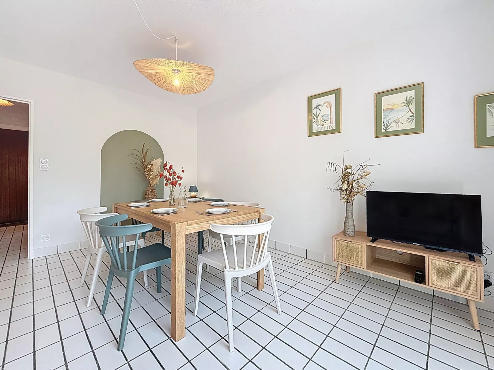 Village de Légenèse - Inside