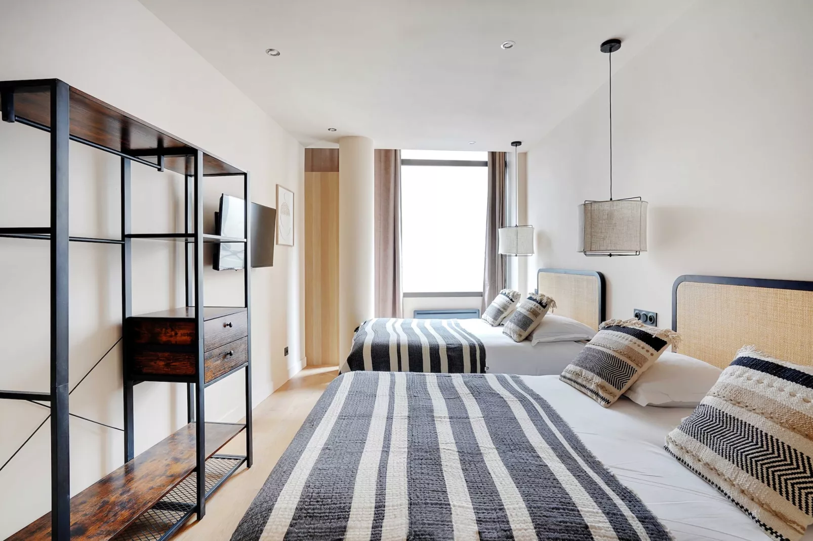 TD-38-ALBERT-1 - Untagged