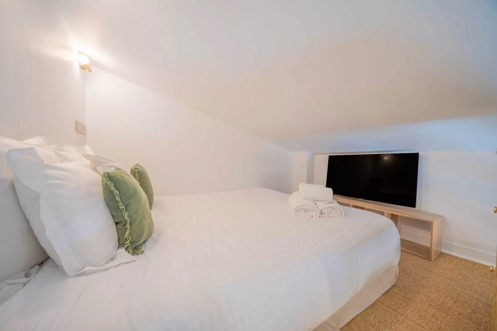 LN-57-FOCH-C1 - Untagged