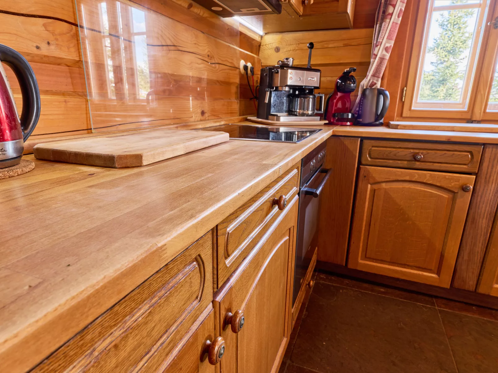 Timber Lodge with Hydromassage - Dedans