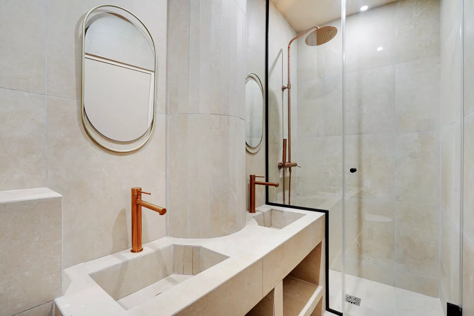 TD-38-ALBERT-2 - Untagged