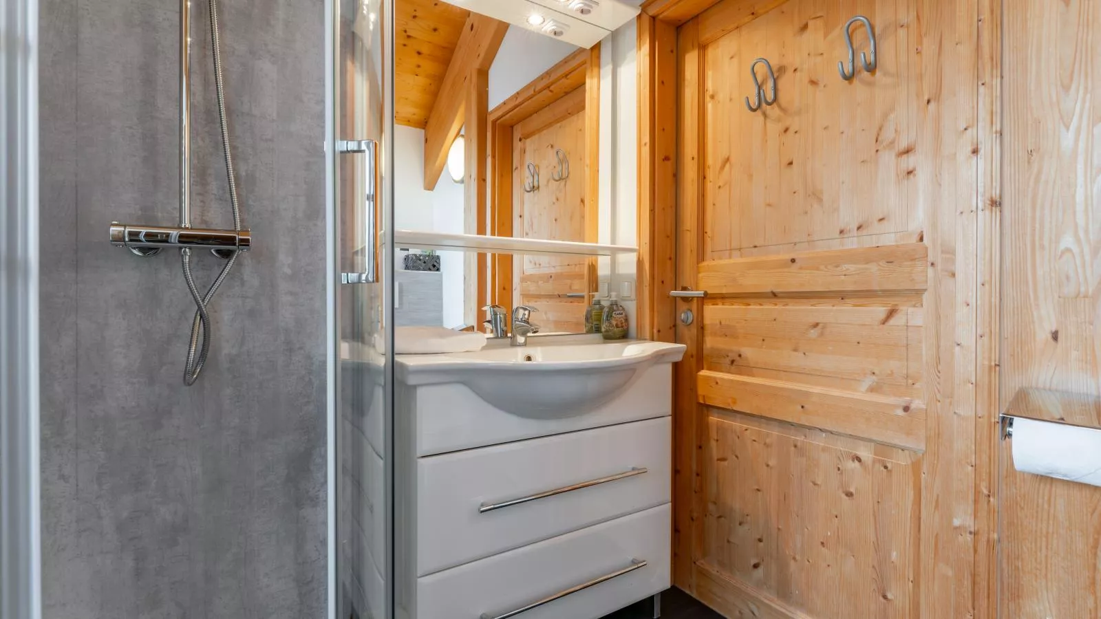 Gipfelzauber - Bathroom