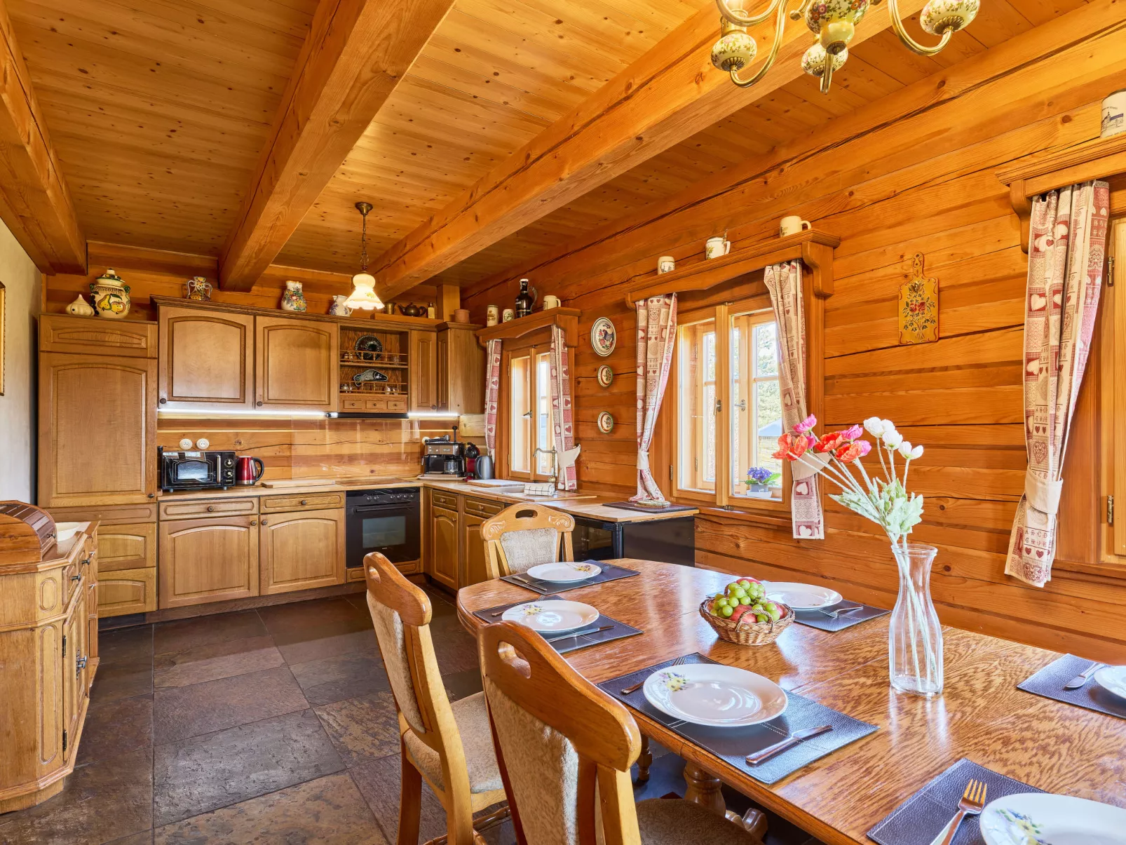 Timber Lodge with Hydromassage - Dedans