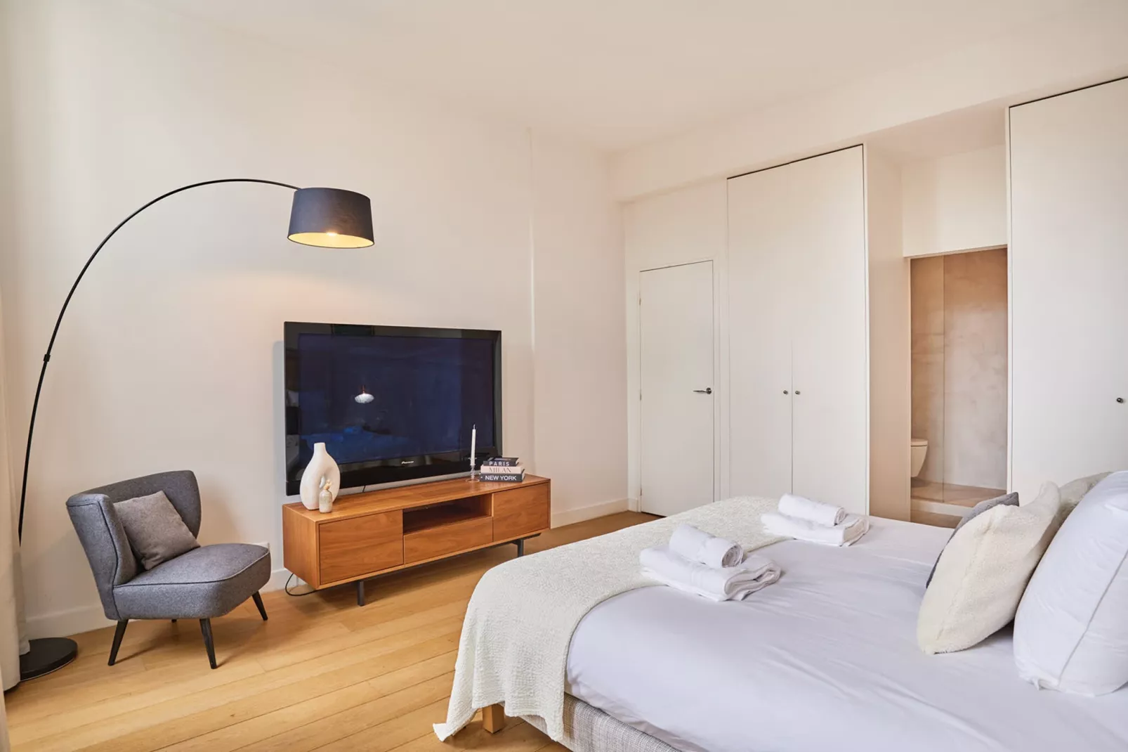 TEMPLE 165 - Nicht zugeordnet