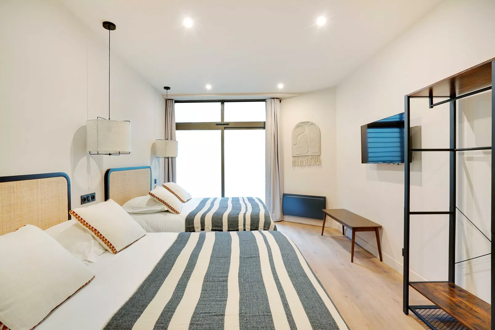 TD-38-ALBERT-2 - Untagged