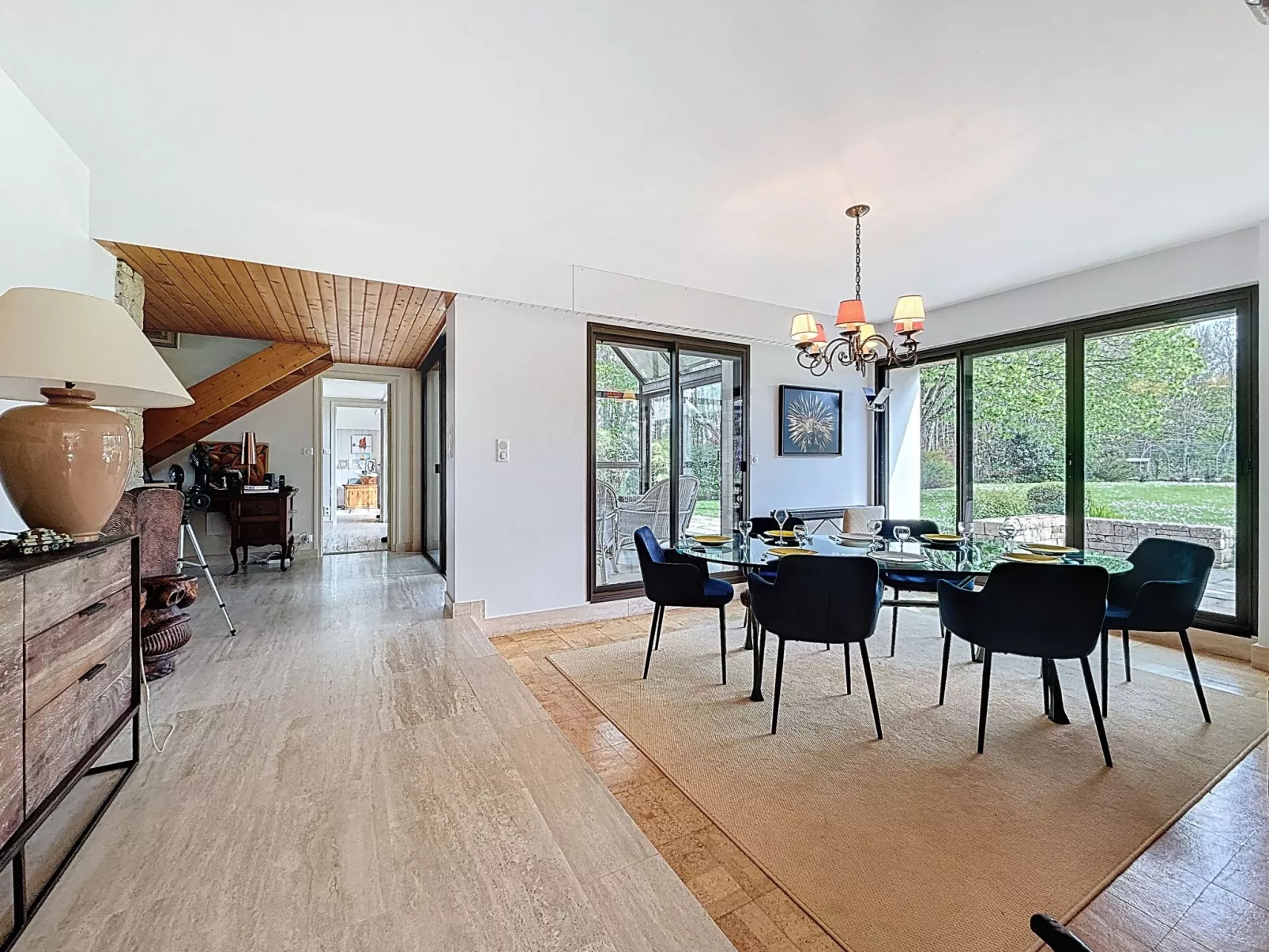 Villa Kerpunce - Inside