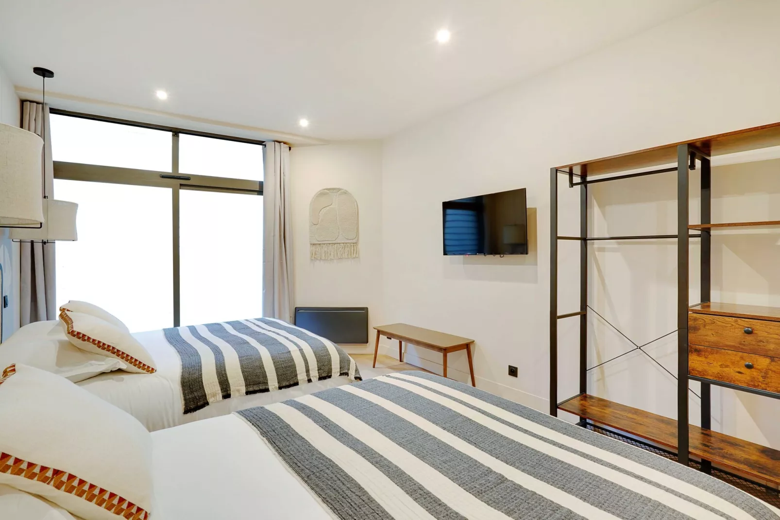 TD-38-ALBERT-2 - Untagged