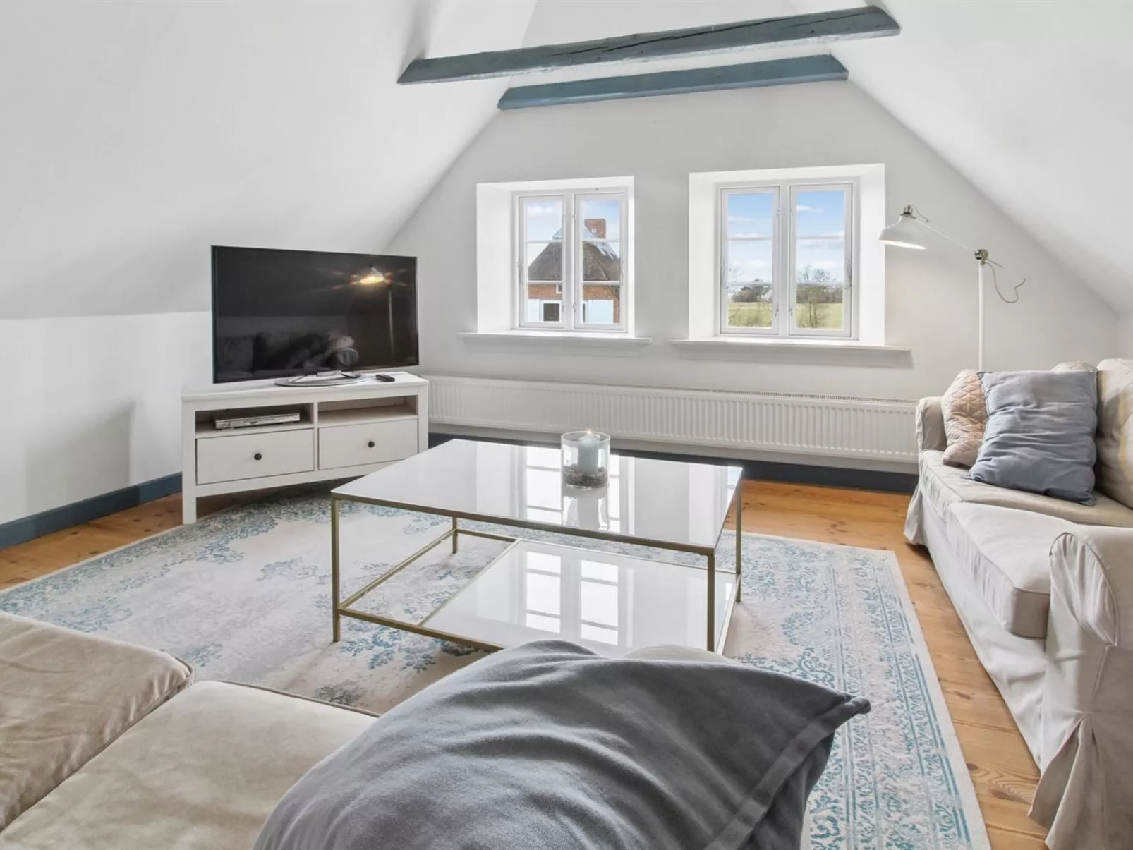 "Myra" - 18km from the sea - Dedans