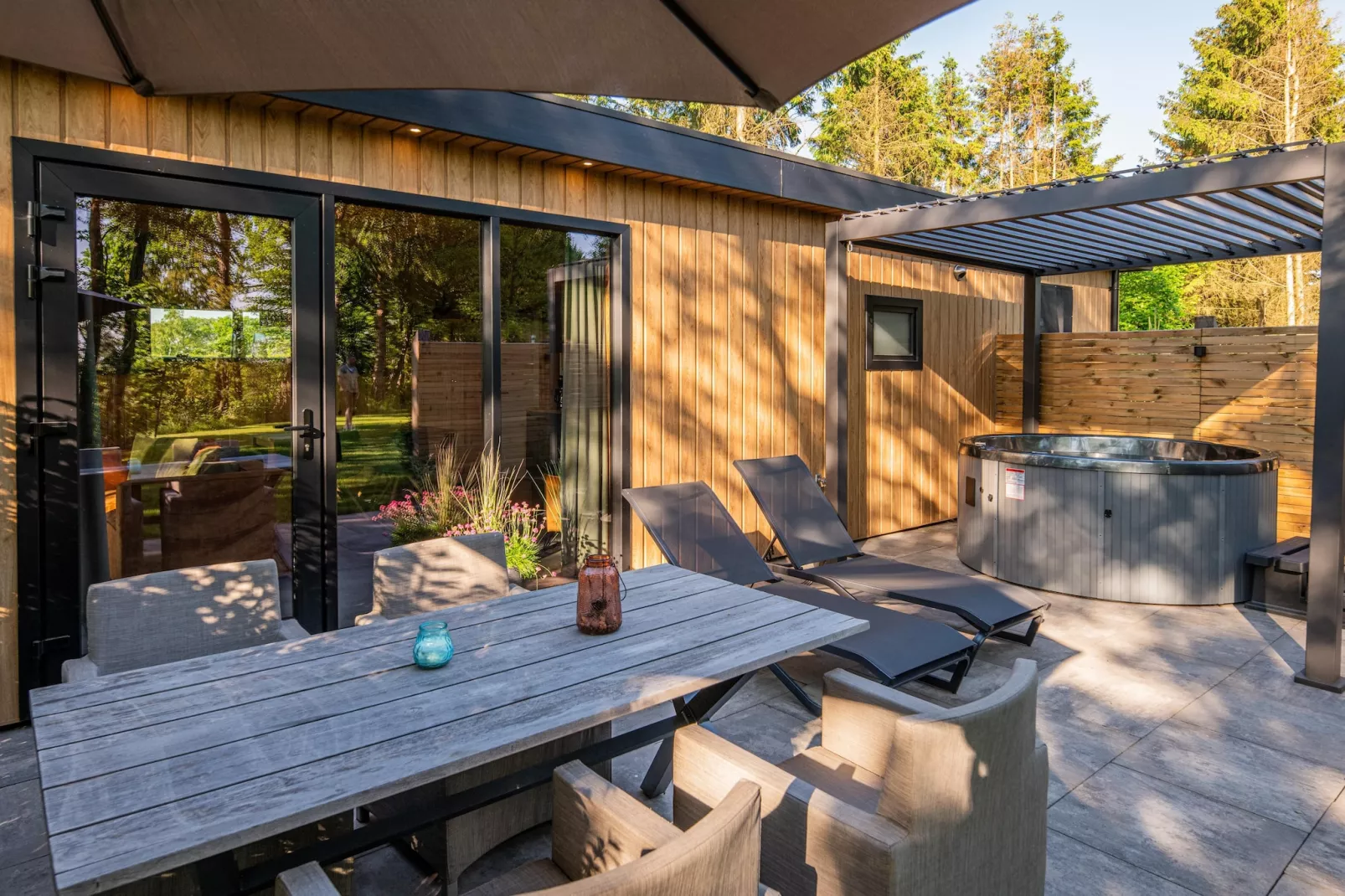 Wellnesslodge Scholekster 4p - Terrasse/Balkon