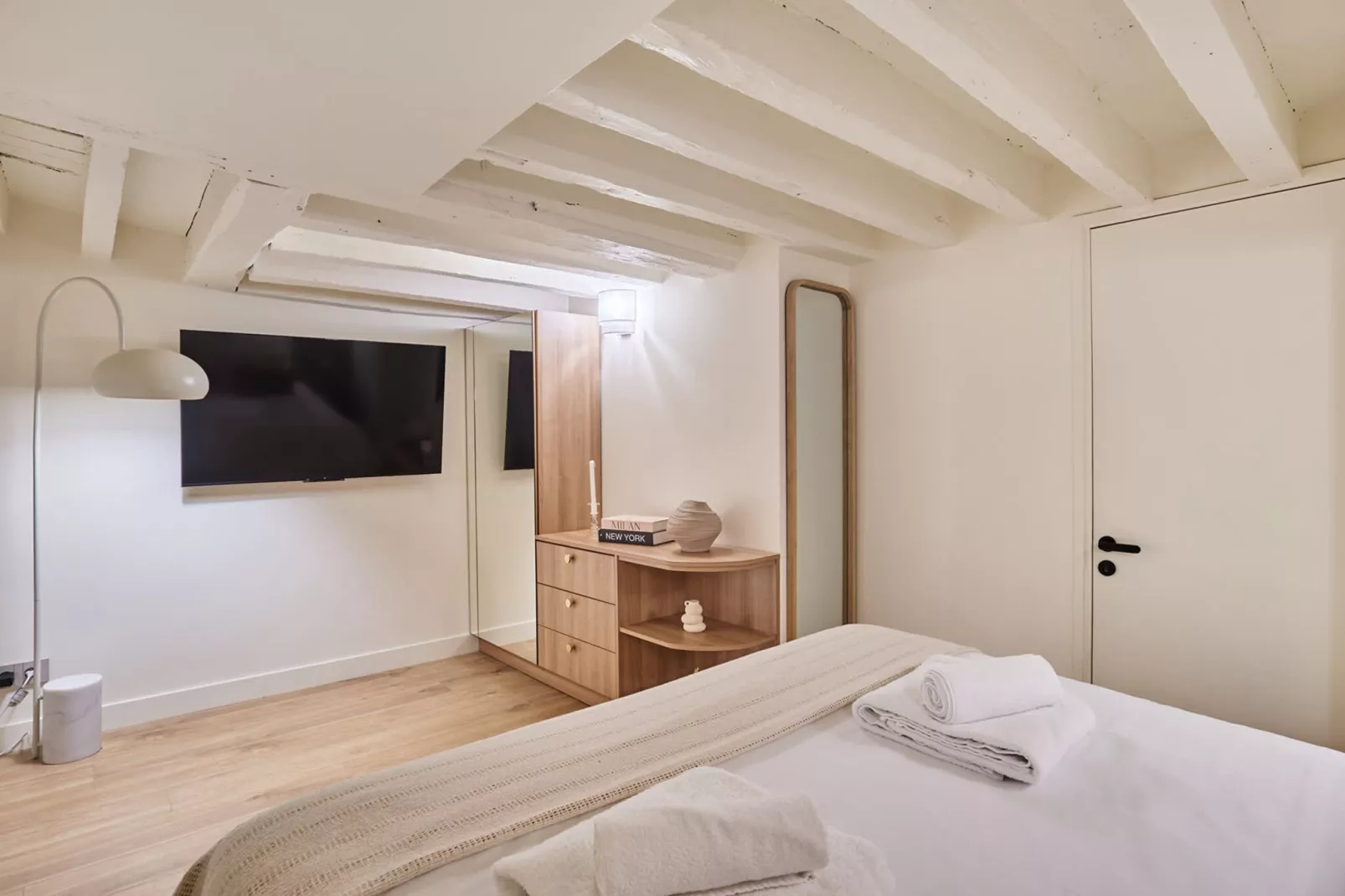 ROQUETTE 4 NEW - Untagged