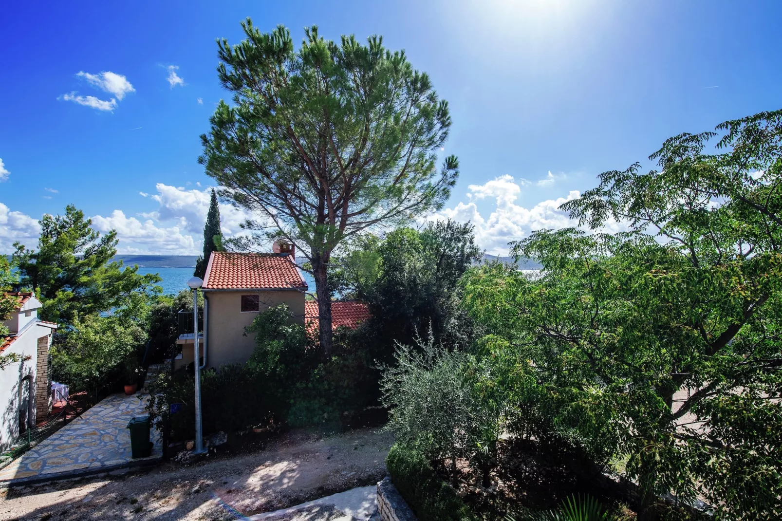 Beachfront  house Dunja - Hall & reception