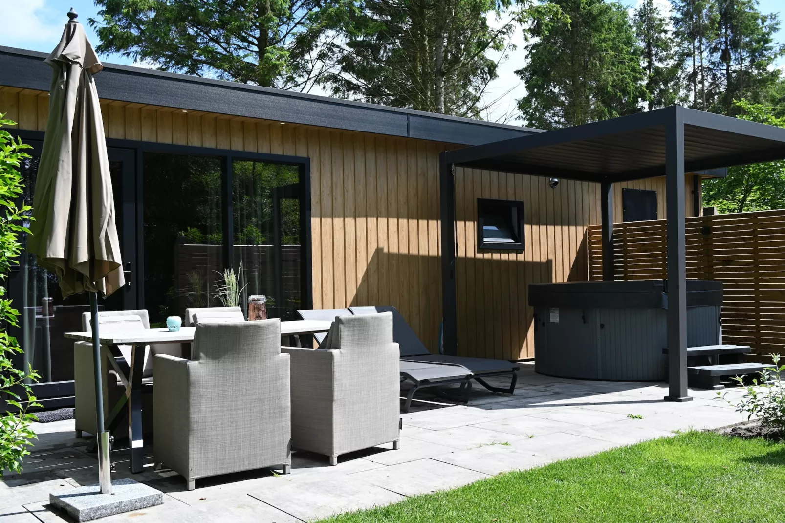 Wellnesslodge Scholekster 4p - Terrasse/Balkon