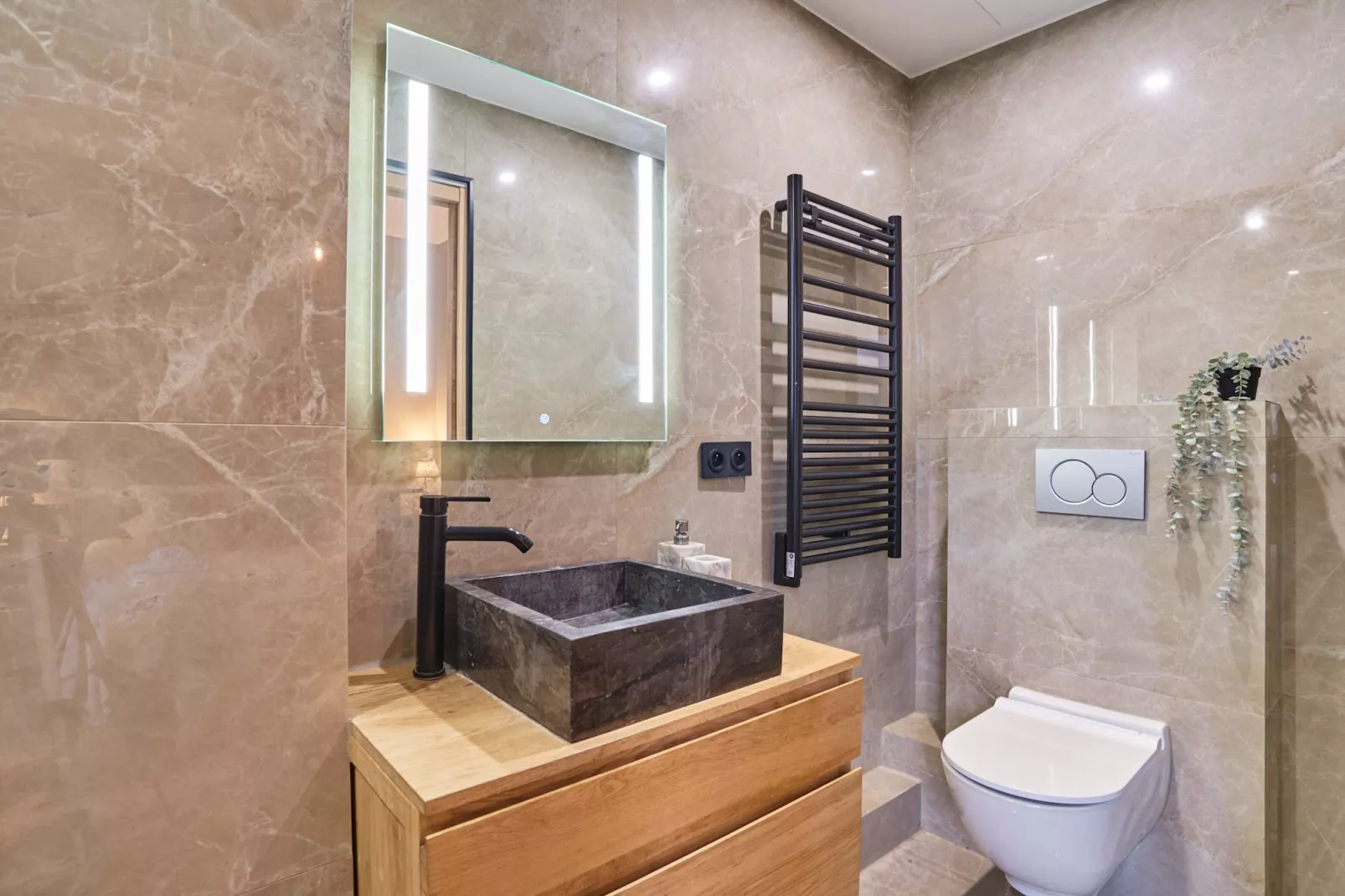 CHAMPS ELYSEES 2 - Nicht zugeordnet