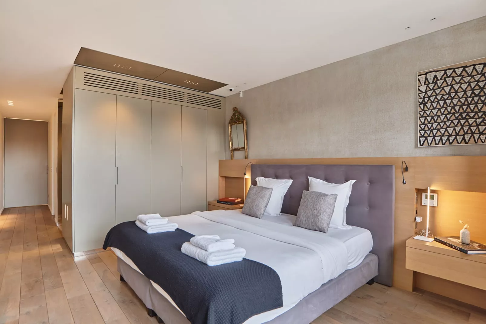 VICTOR HUGO - Untagged