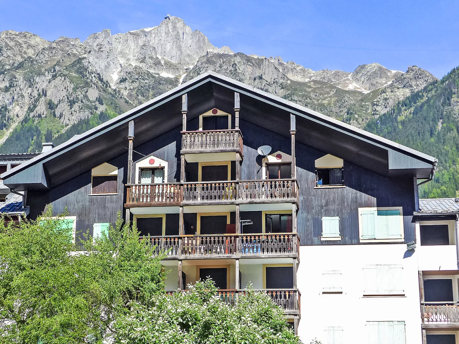 Batiment B - Dehors