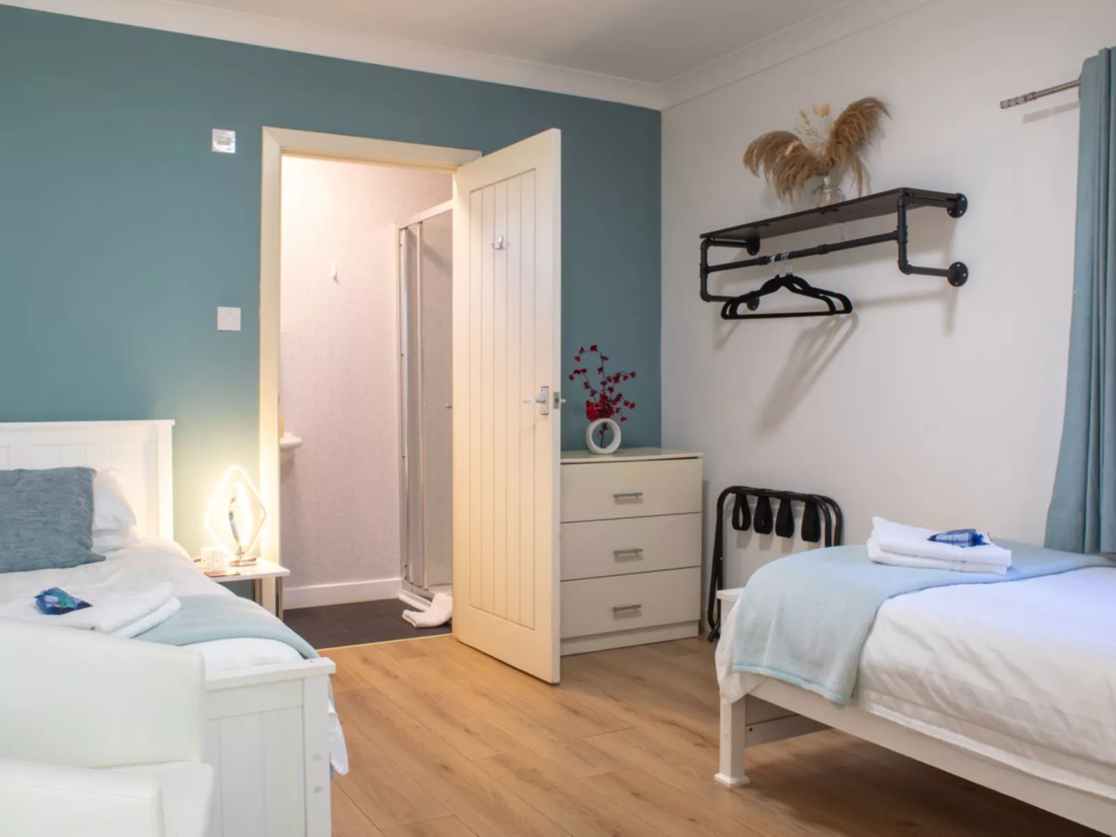 Skeabost Chalet - Inside