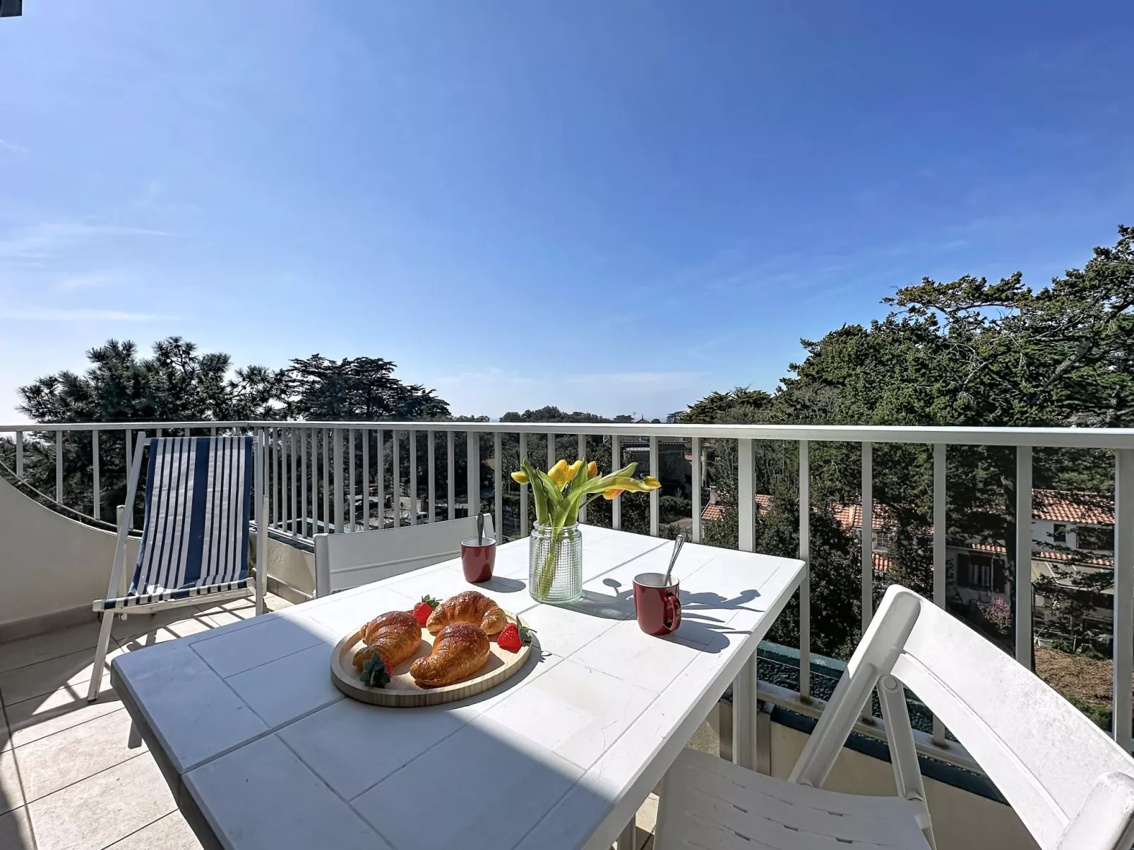 Les Criques - Dehors