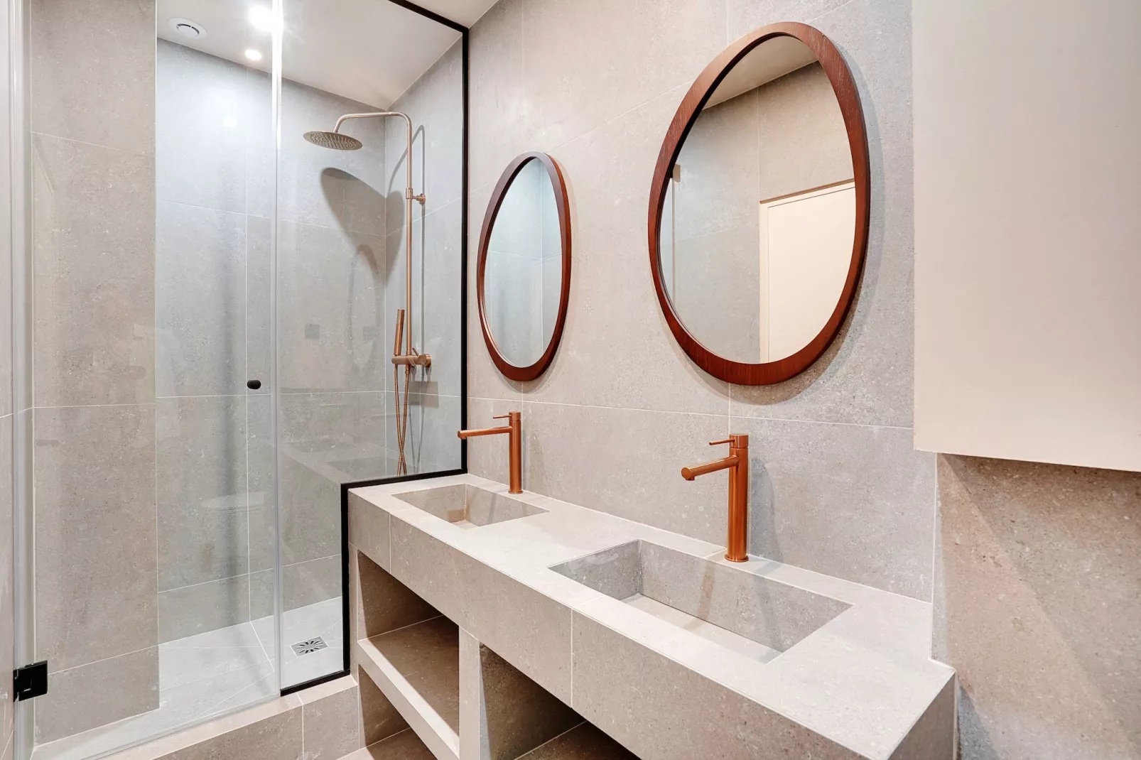 TD-38-ALBERT-1 - Untagged