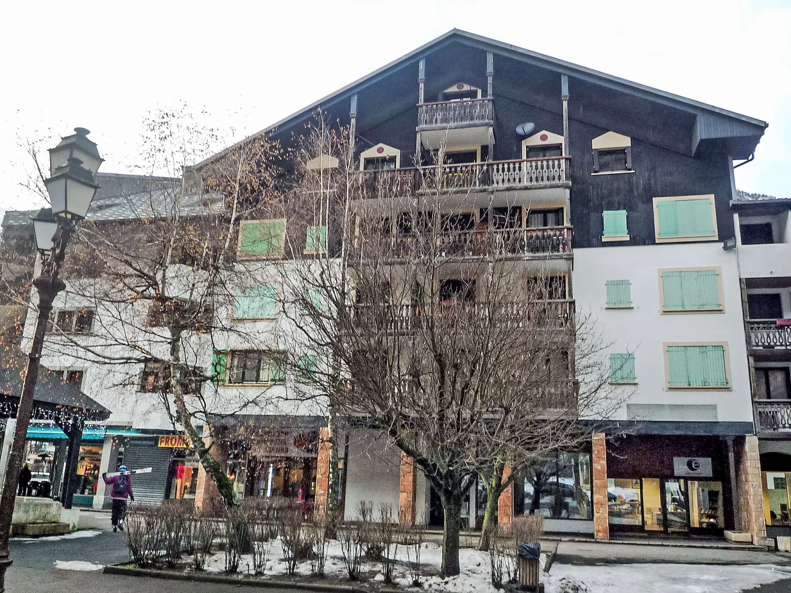Batiment B - Dehors