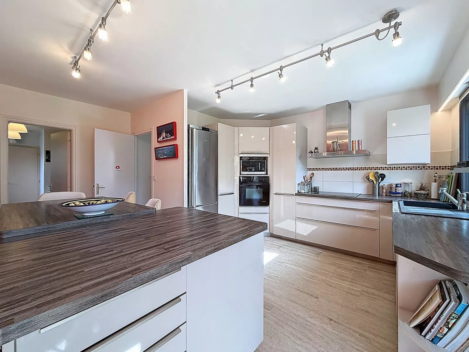 Villa Kerpunce - Inside