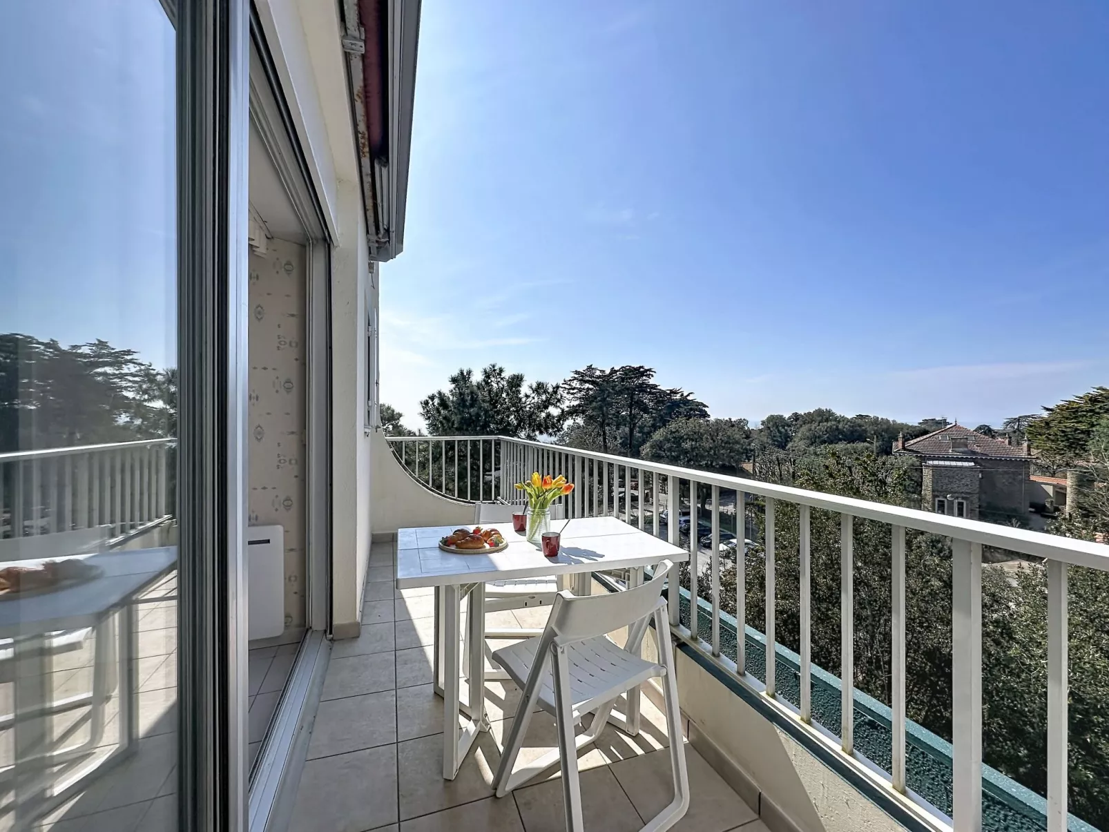 Les Criques - Dehors