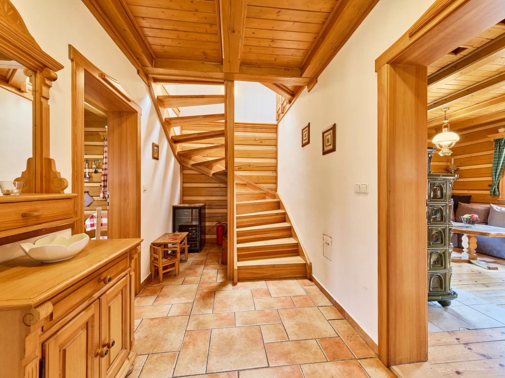 Timber Lodge with Sauna - Dedans