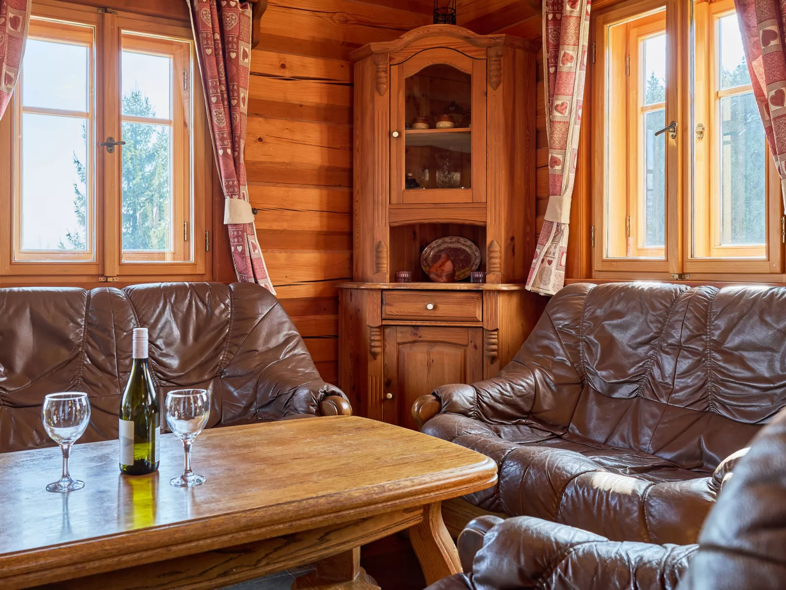 Timber Lodge with Hydromassage - Dedans