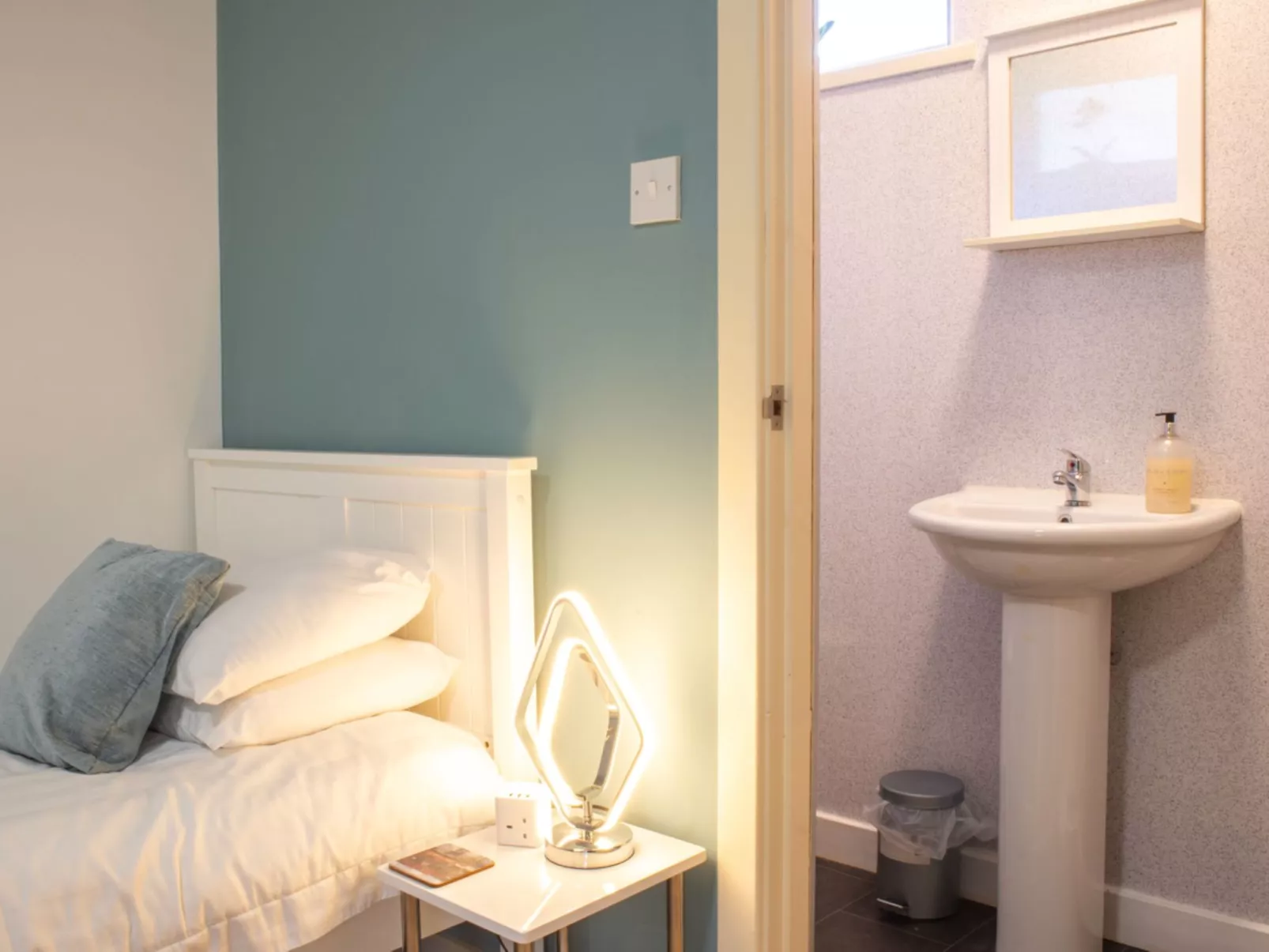 Skeabost Chalet - Inside