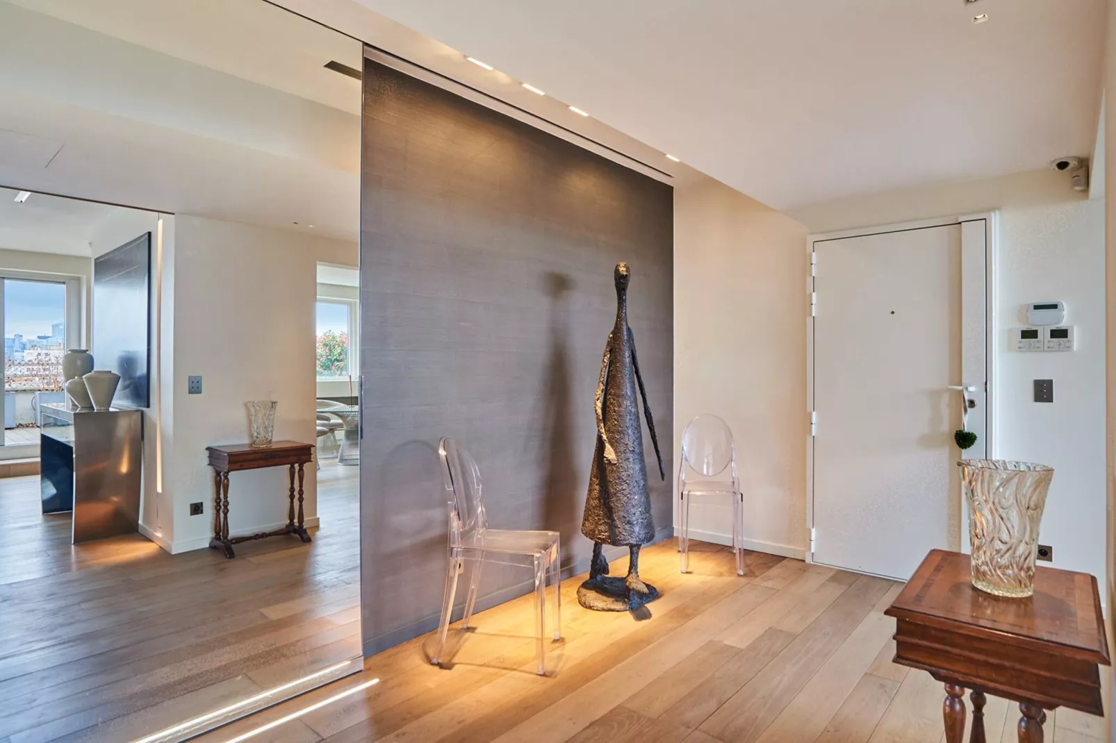 VICTOR HUGO - Untagged