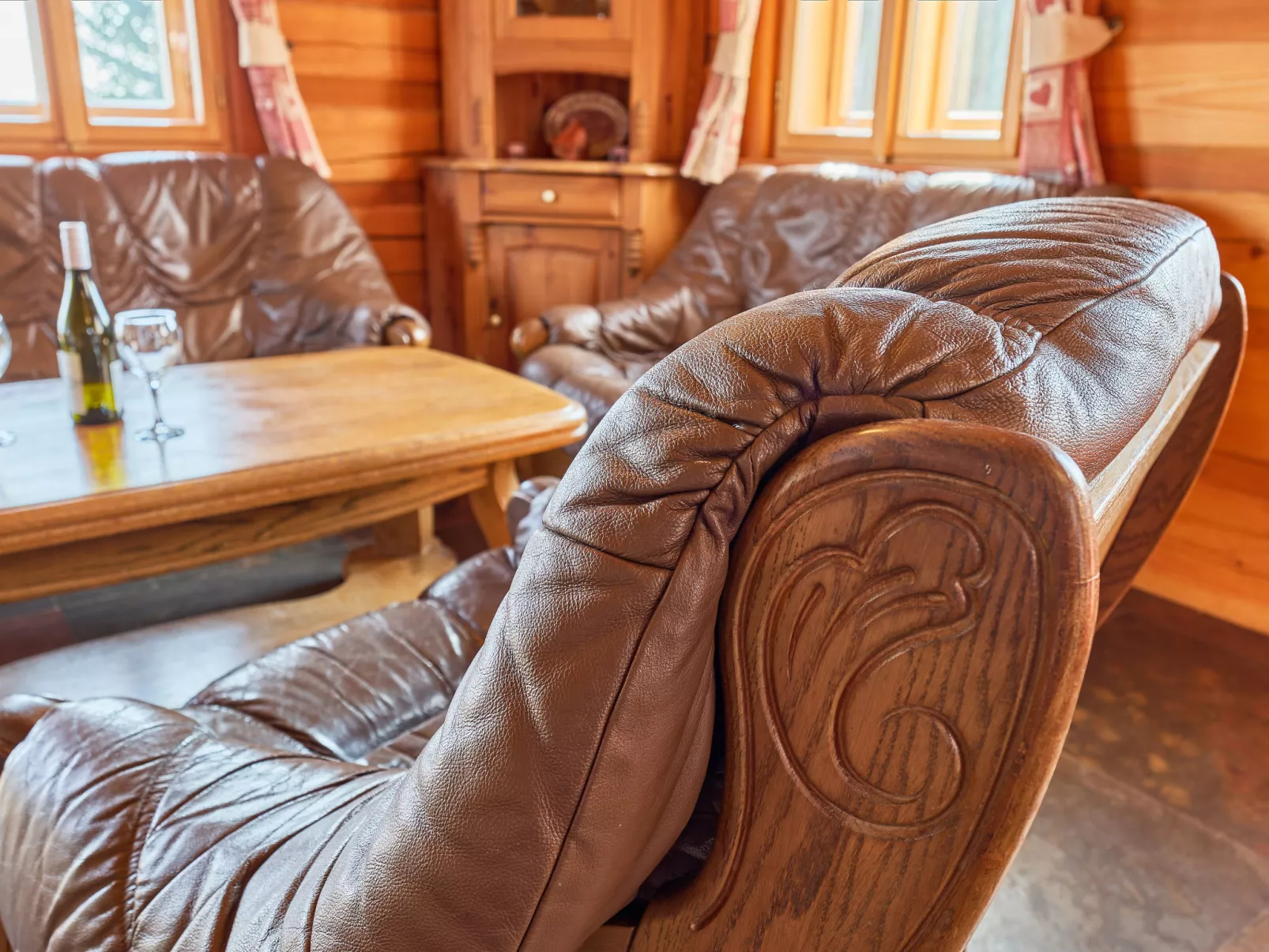 Timber Lodge with Hydromassage - Dedans