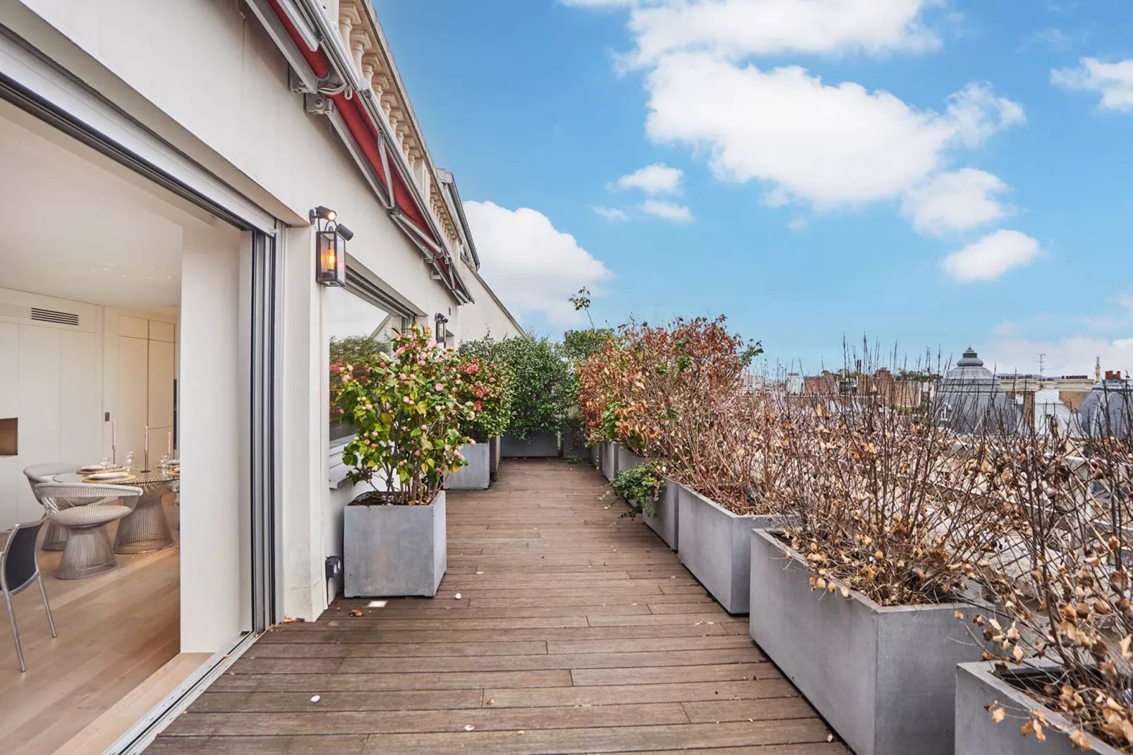 VICTOR HUGO - Untagged