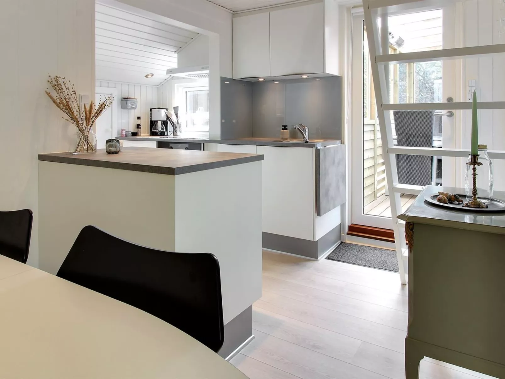 "Eliene" - 500m from the sea - Drinnen