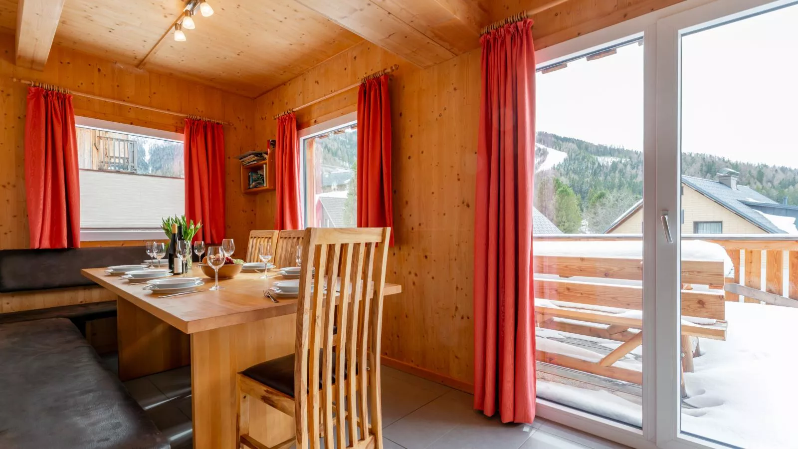 Spatzennest - Salle à manger